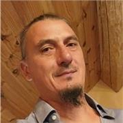 Je donne des cours de français et musique